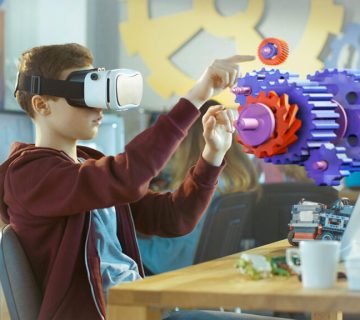 واقعیت مجازی چیست؟